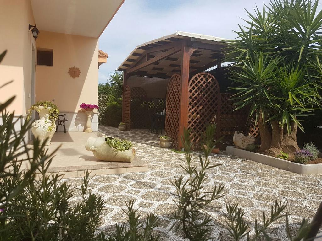 B&B L'Oasi Del Sole Uggiano La Chiesa Exterior foto